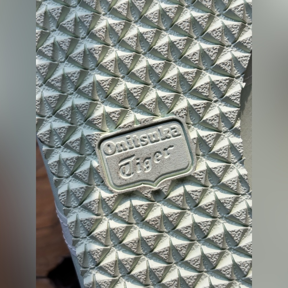 NOT FOR SALE Onitsuka Tiger by ASICS Mexico 66 Slip On Green Cream Sneakers NWOT - Picture 7 of 11